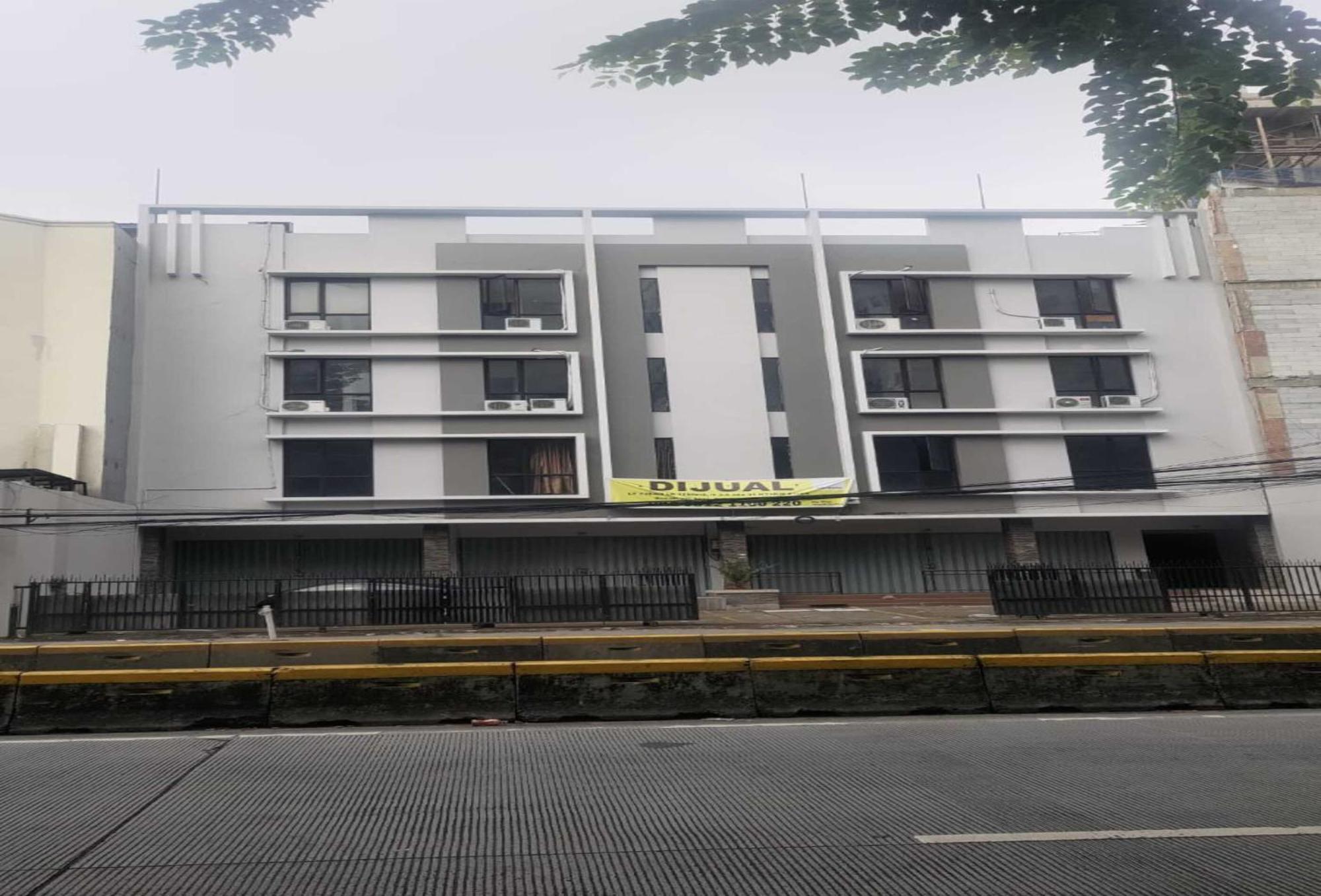 Hotel Oyo 93958 J&b Smart Jatinegara